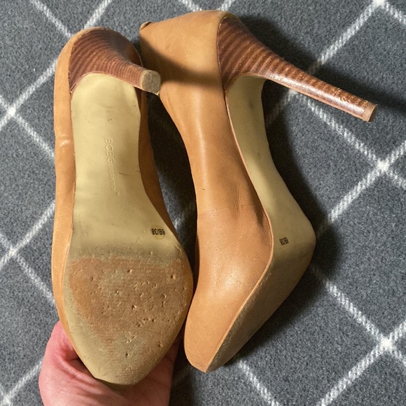 BCBG generation brown/tan leather heels, size 8 - Picture 3 of 4